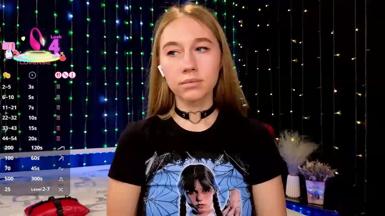 kiskaWEDNESDAY Cam Model Chat October 14, 2025