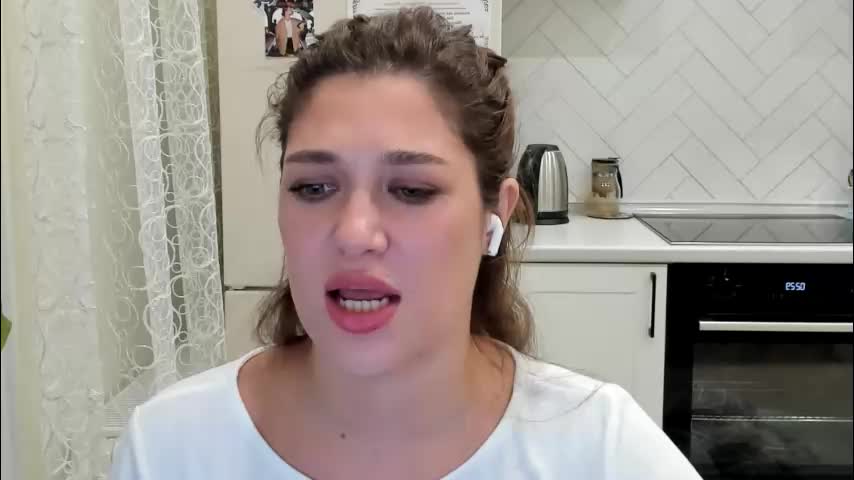 kylieblond Cam Model Chat October 14, 2025