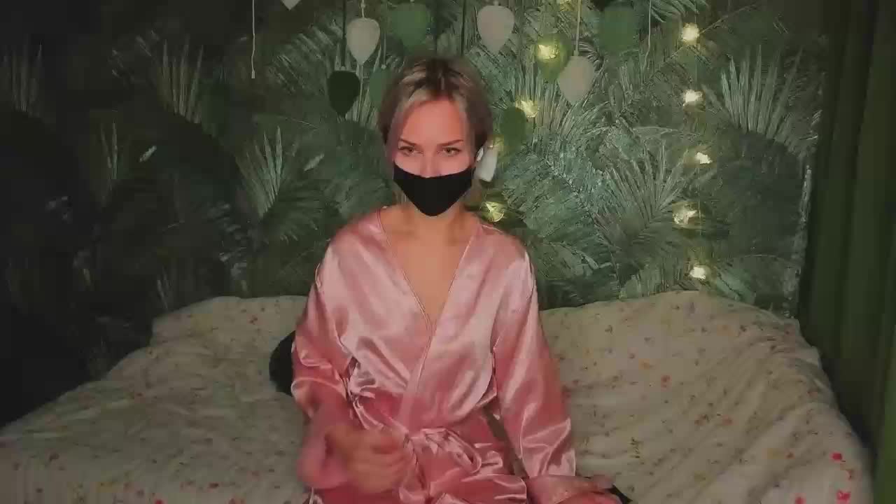 Meeeeow Cam Model Chat October 14, 2025