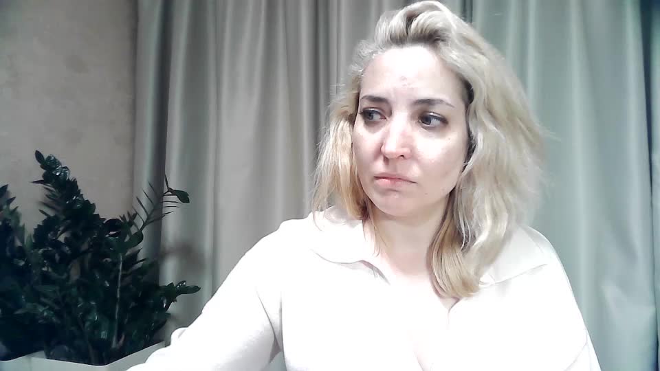 mariska-kiska Cam Model Chat October 14, 2025