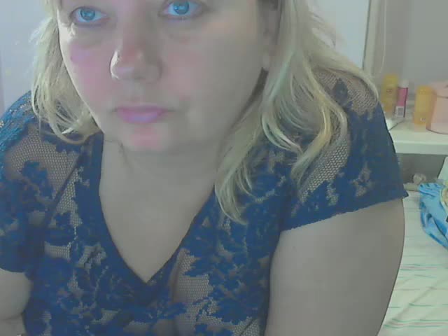 LucyAlexis Cam Model Chat October 14, 2025