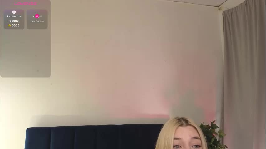 nanami_v02 Cam Model Chat October 14, 2025