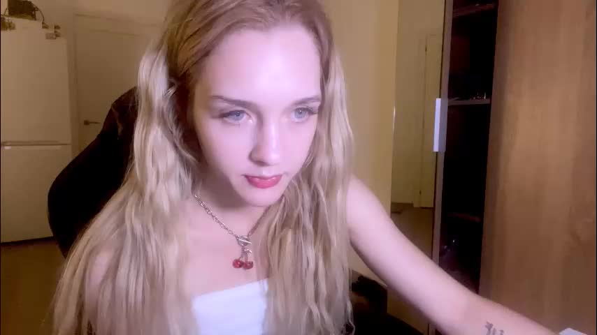 sailormoon666_ Cam Model Chat October 14, 2025