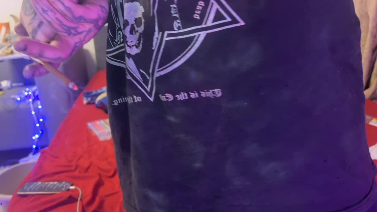 WetLips Cam Model Chat October 14, 2025