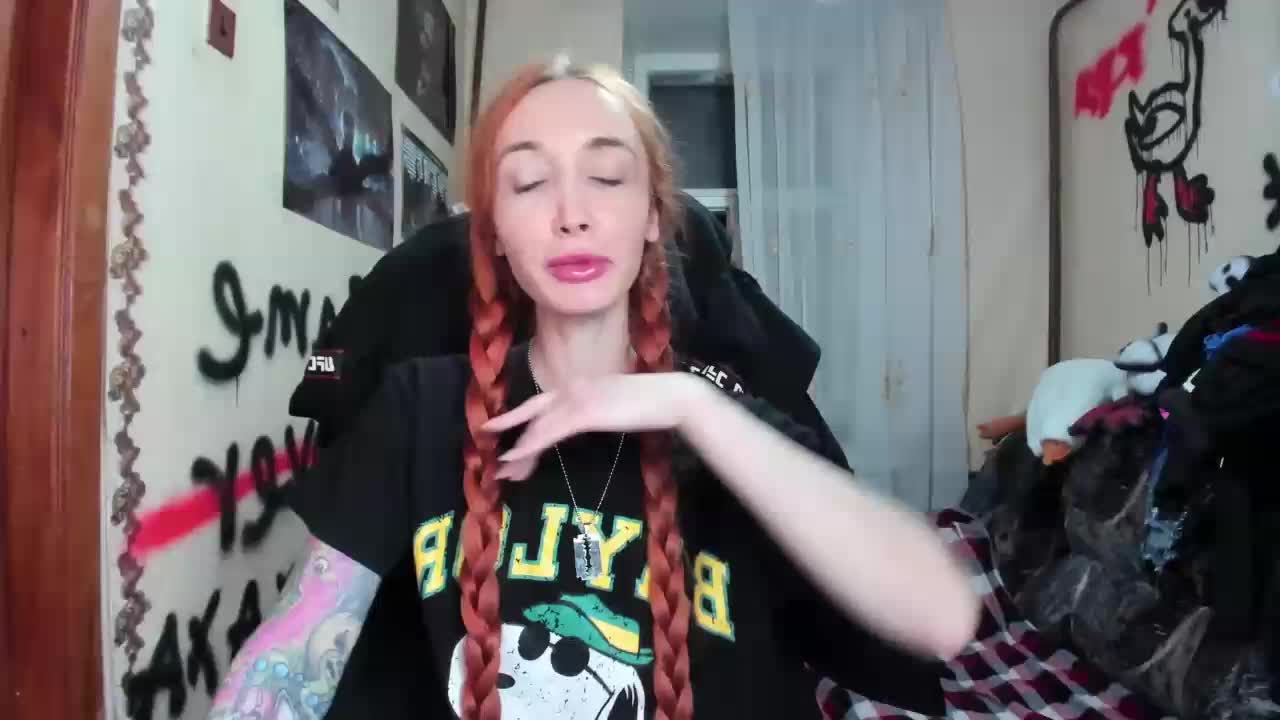 Roxy-Sun Cam Model Chat October 14, 2025