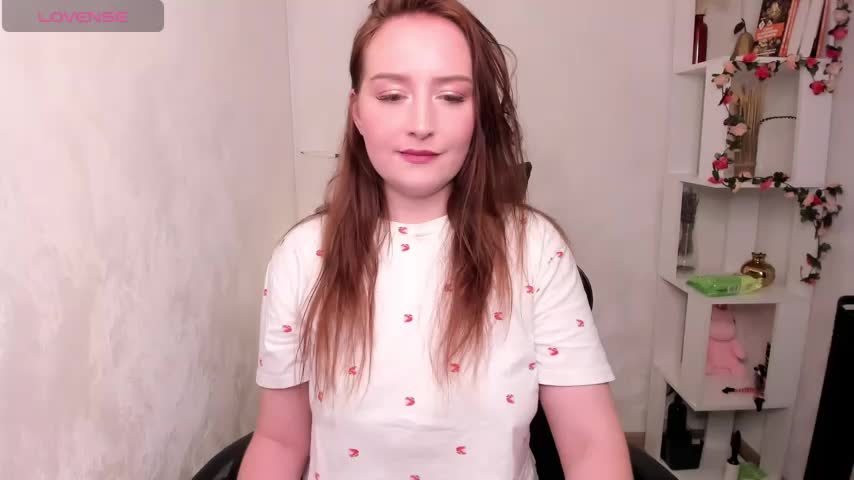 LinaFlawless Cam Model Chat October 14, 2025