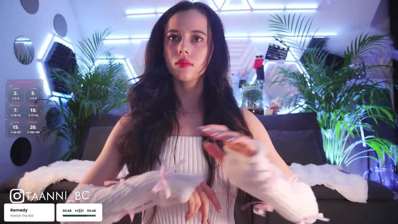 Taanni Cam Model Chat October 14, 2025