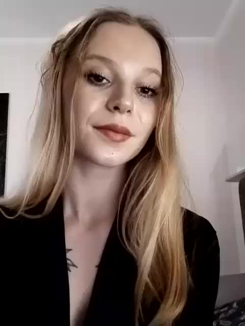 1biscuit1 Cam Model Chat October 14, 2025