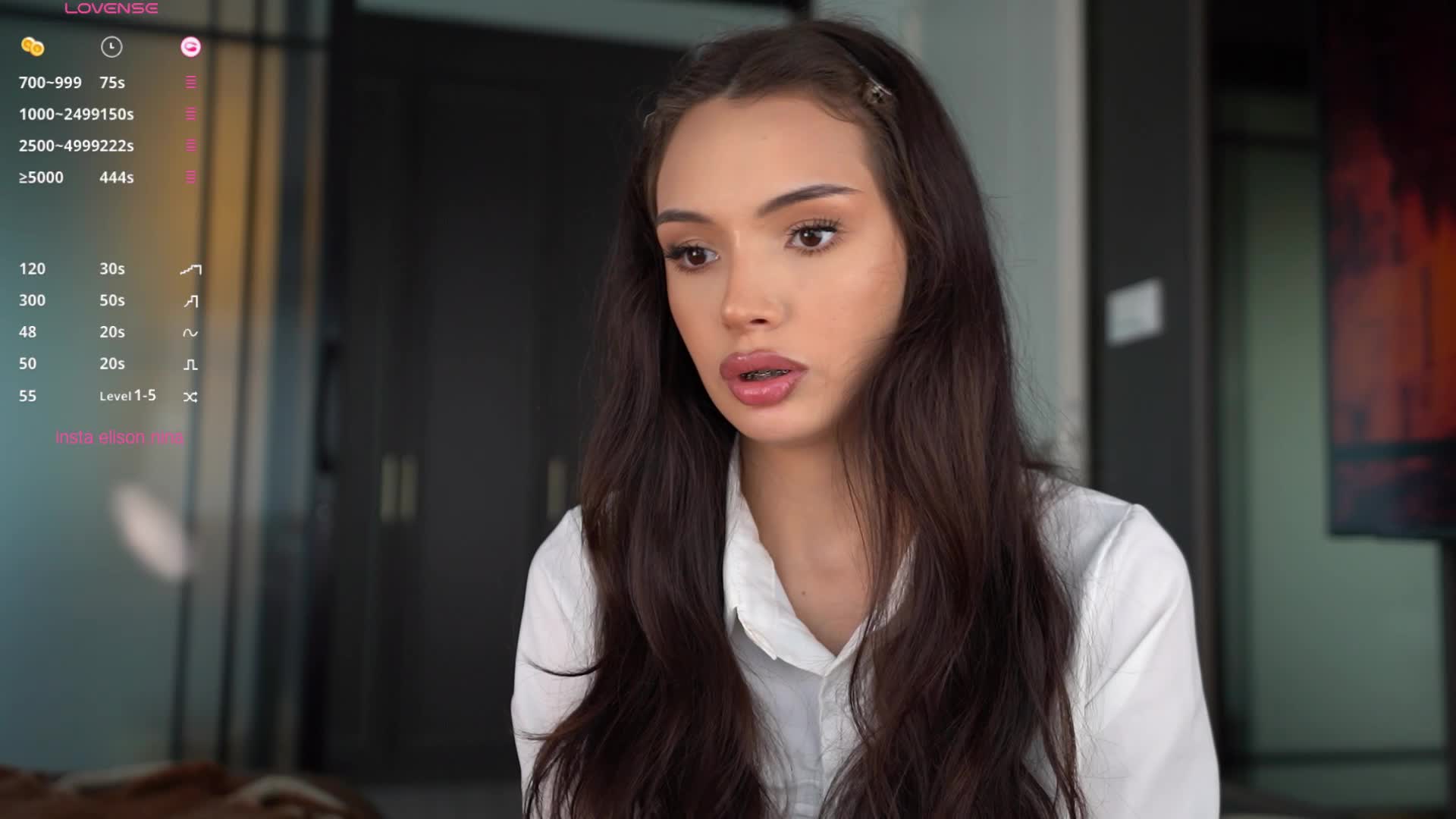 elisonni Cam Model Chat October 14, 2025