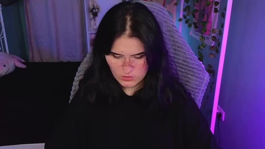 Dark_Shine Cam Model Chat October 14, 2025