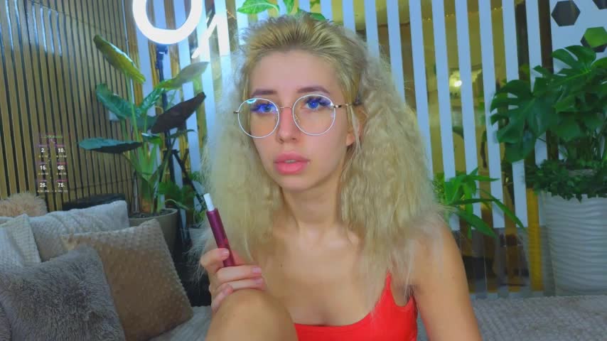 -Violettttta- Cam Model Chat October 14, 2025