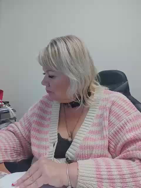 BESTija-1 Cam Model Chat October 14, 2025