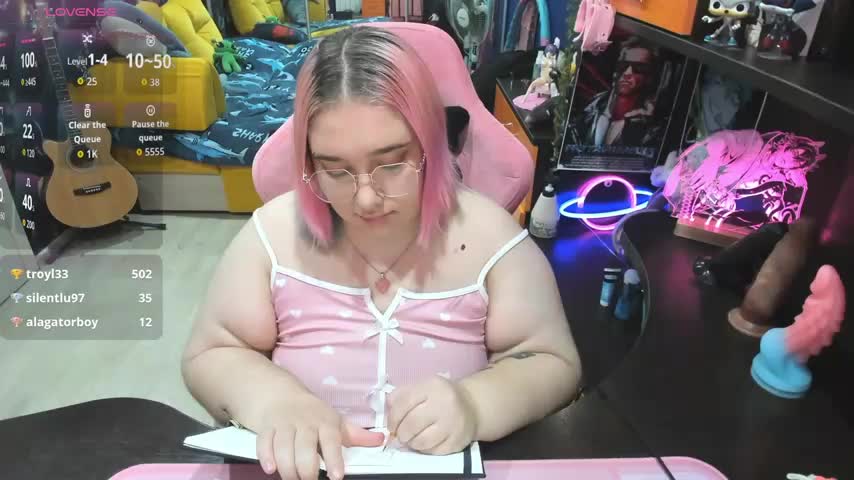 Softie_Sofy Cam Model Chat October 14, 2025