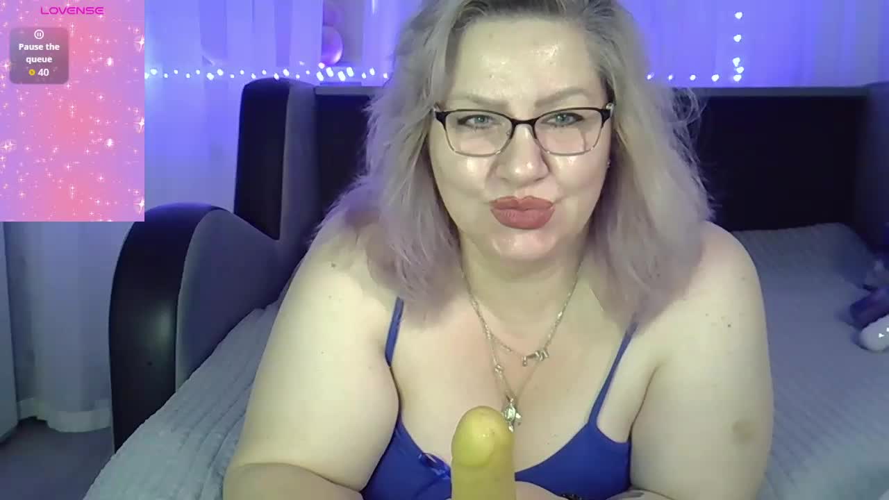 AngelinaGlam Cam Model Chat October 14, 2025