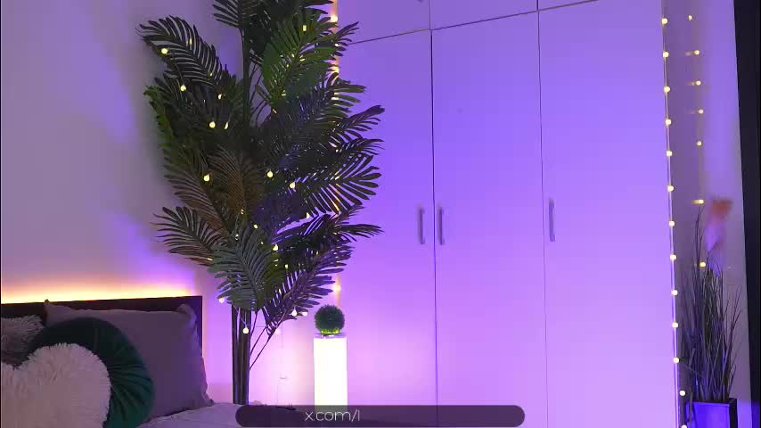 lorettelorenaa Cam Model Chat October 14, 2025