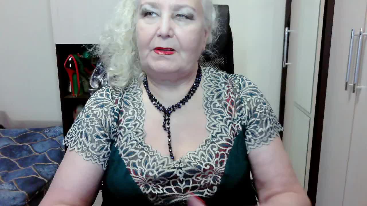 GrannyWants Cam Model Chat October 14, 2025