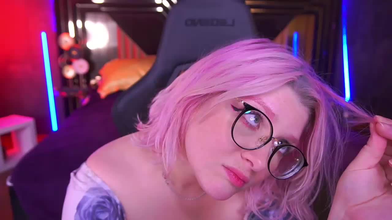 CoolTatis Cam Model Chat October 14, 2025