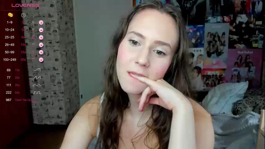 lucyrose33 Cam Model Chat October 14, 2025