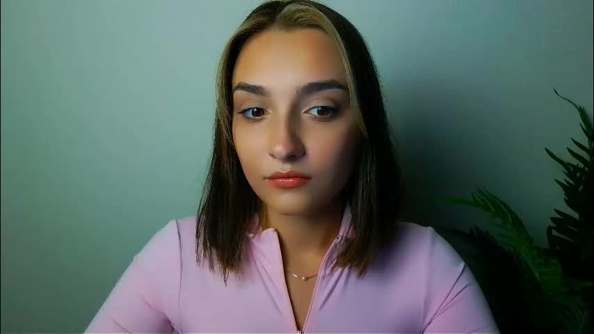 veryveryshygirl Cam Model Chat October 14, 2025