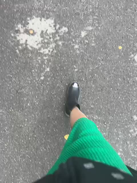 Karolina_Milf Cam Model Chat October 14, 2025