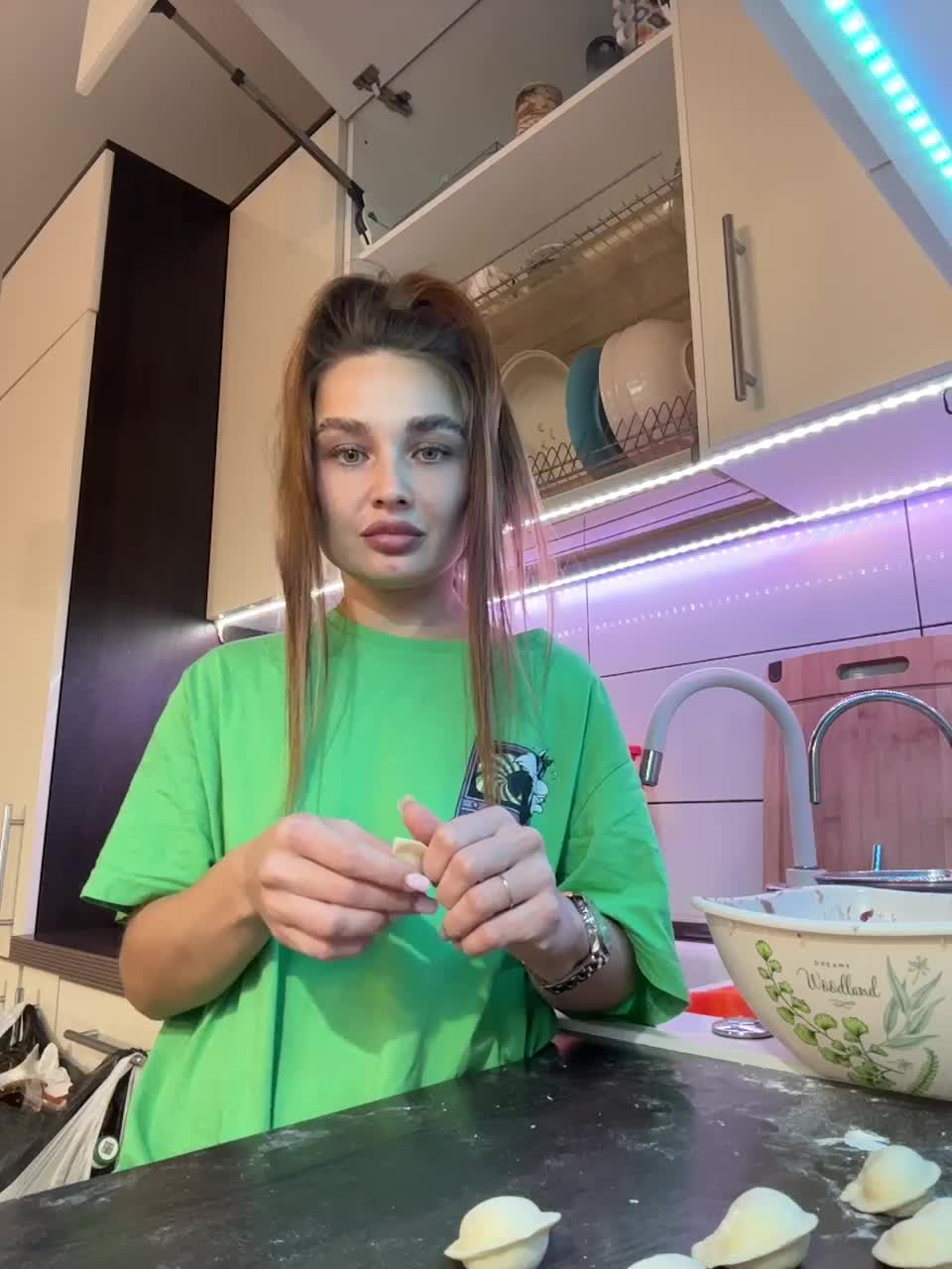 -INDICA- Cam Model Chat October 14, 2025