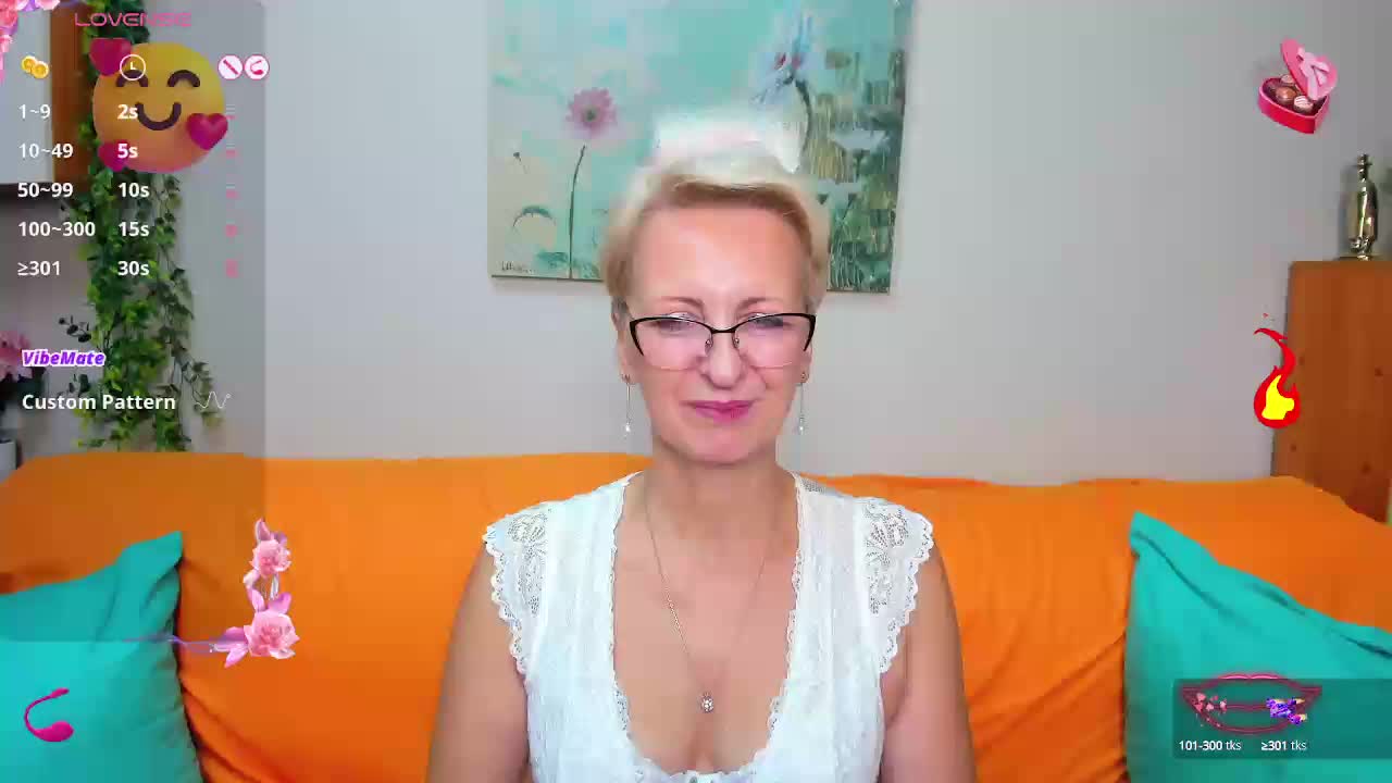 iamyourdream89 Cam Model Chat October 14, 2025