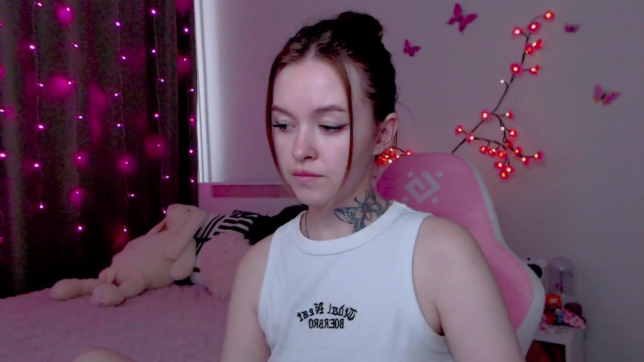 NaughtyMable Cam Model Chat October 14, 2025