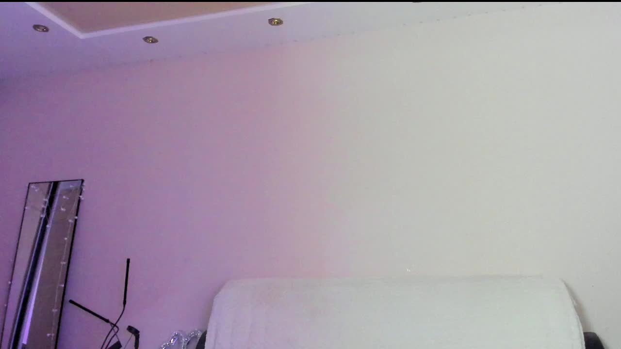 may-flower Cam Model Chat October 14, 2025