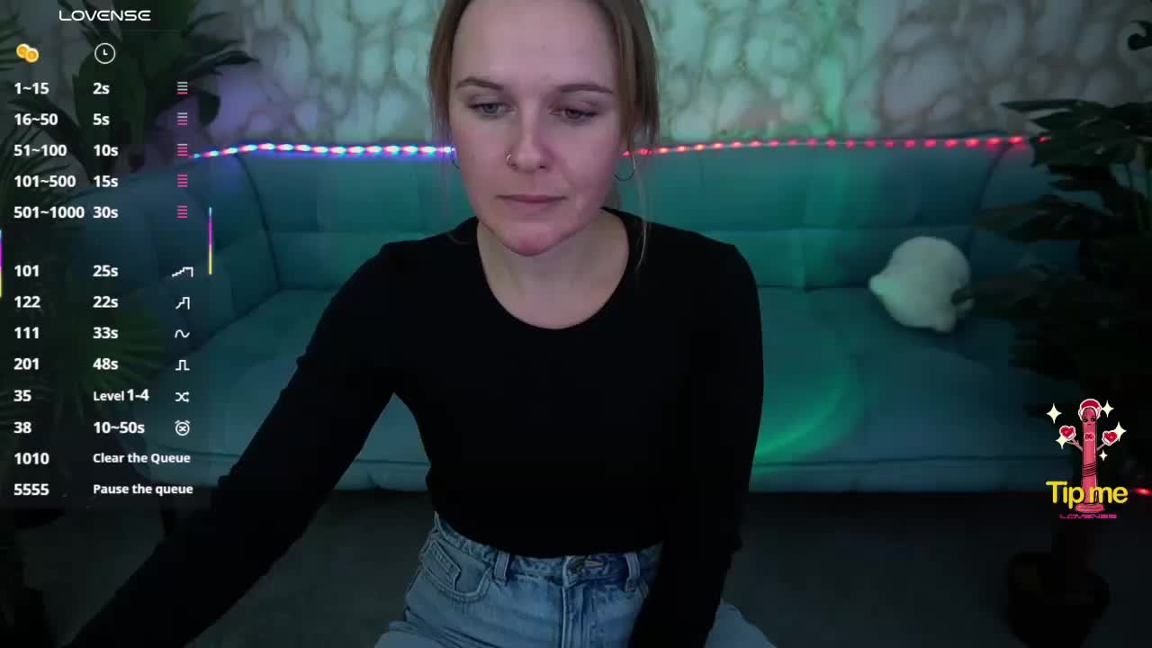 MaribelRiver Cam Model Chat October 14, 2025