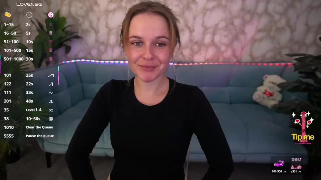 MaribelRiver Cam Model Chat October 14, 2025