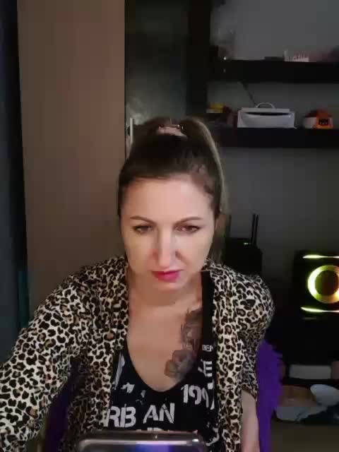 Nushka1984 Cam Model Chat October 14, 2025