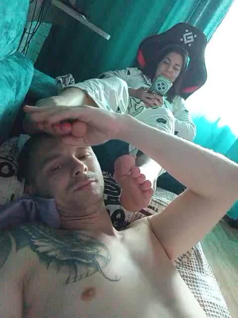 Niki233221 Cam Model Chat October 14, 2025