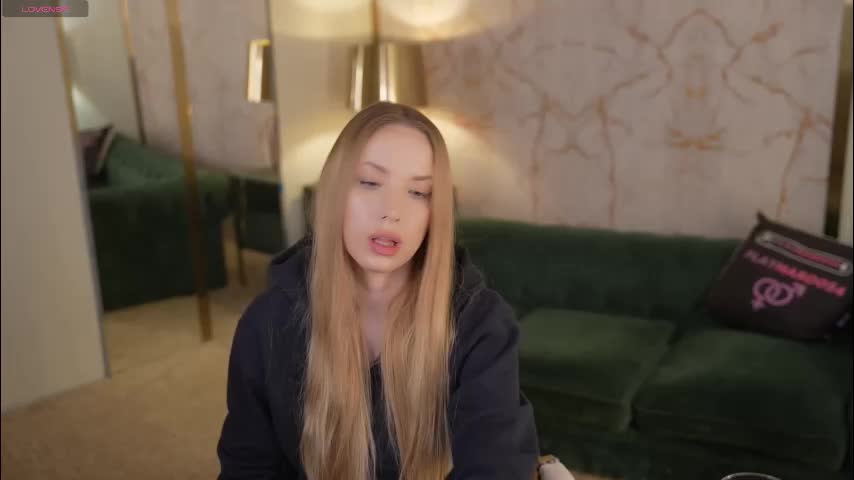 bright_diamonds_054 Cam Model Chat October 14, 2025