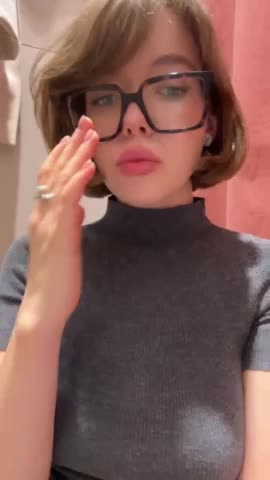 -Alessandra-21- Cam Model Chat October 14, 2025