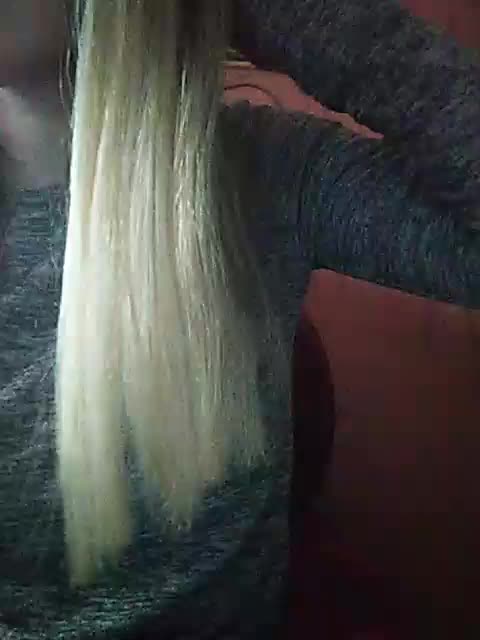 Xo4y-Tpax Cam Model Chat October 14, 2025