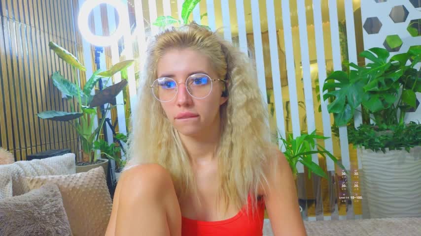 -Violettttta- Cam Model Chat October 14, 2025