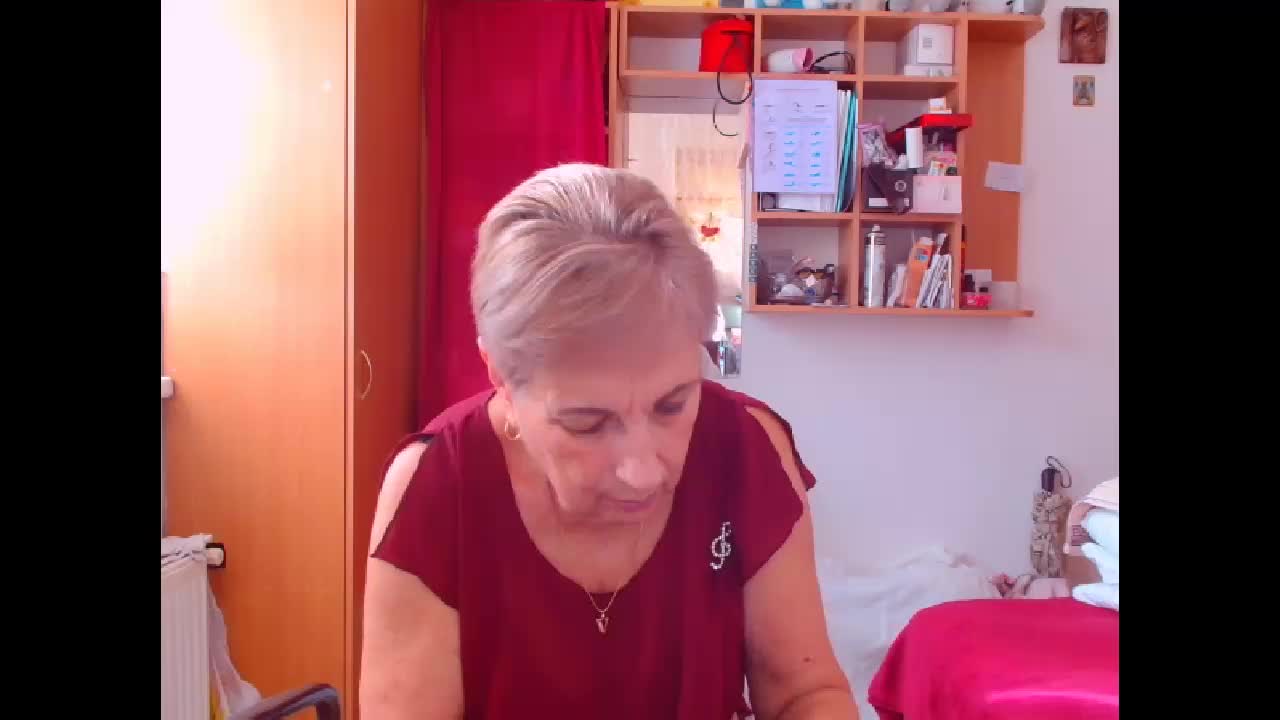 Victoria5643 Cam Model Chat October 14, 2025