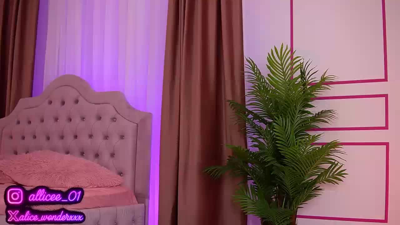 VanesaSimon Cam Model Chat October 14, 2025