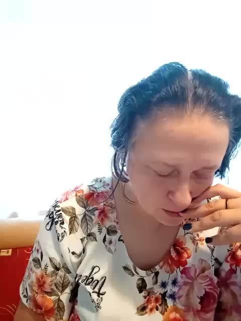 VeneraNorth Cam Model Chat October 14, 2025