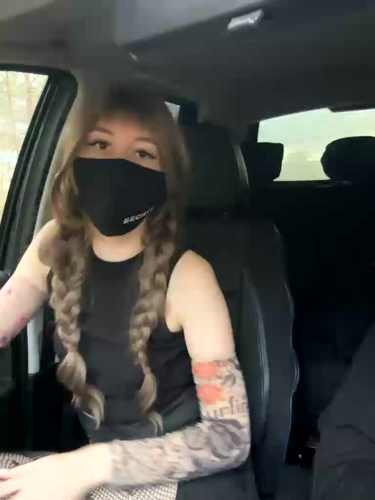 Sun-Moon Cam Model Chat October 14, 2025