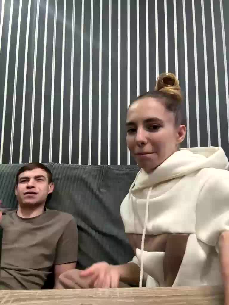 Buzzyd Cam Model Chat October 14, 2025