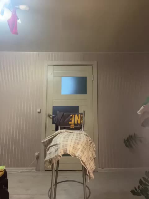 Karolina_Milf Cam Model Chat October 14, 2025