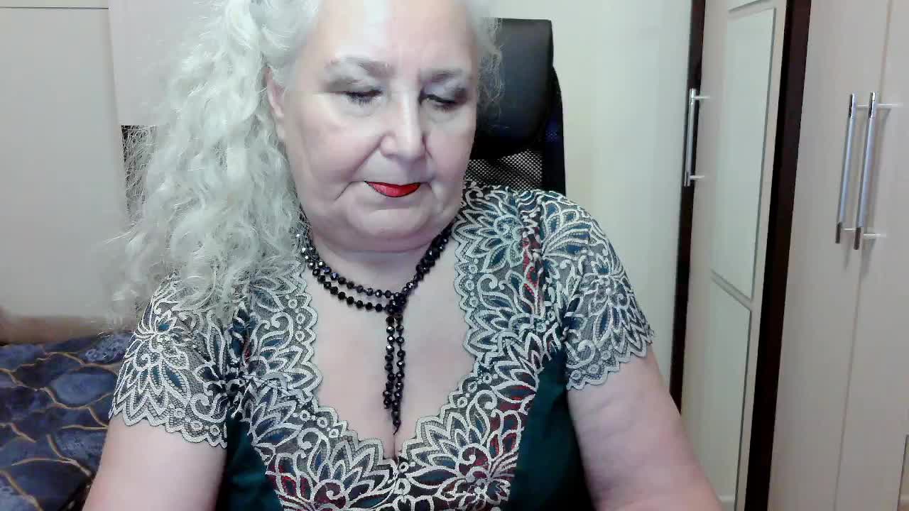 GrannyWants Cam Model Chat October 14, 2025