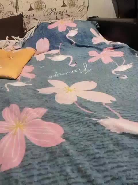 GospohaXXX Cam Model Chat October 14, 2025