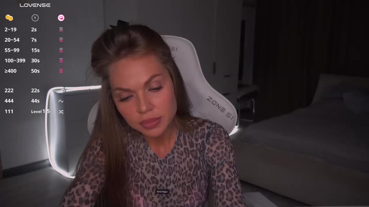 Evelina_fox Cam Model Chat October 14, 2025