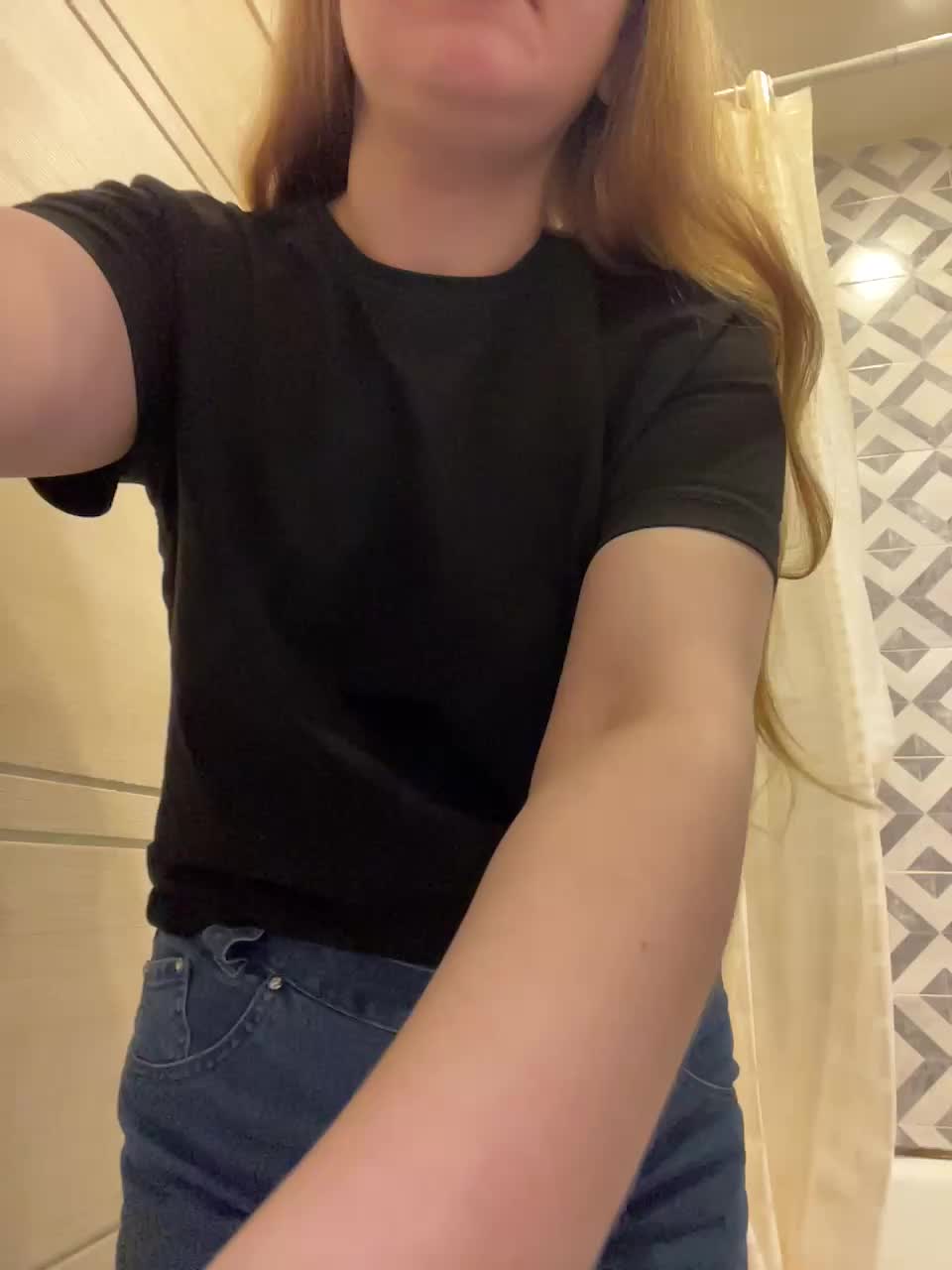 sweet1squirt Cam Model Chat October 14, 2025