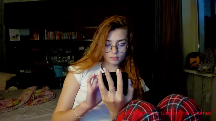 AngelaSwan Cam Model Chat October 14, 2025