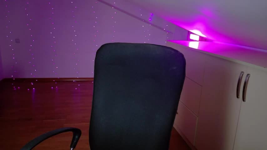 Shadow_Strik Cam Model Chat October 14, 2025