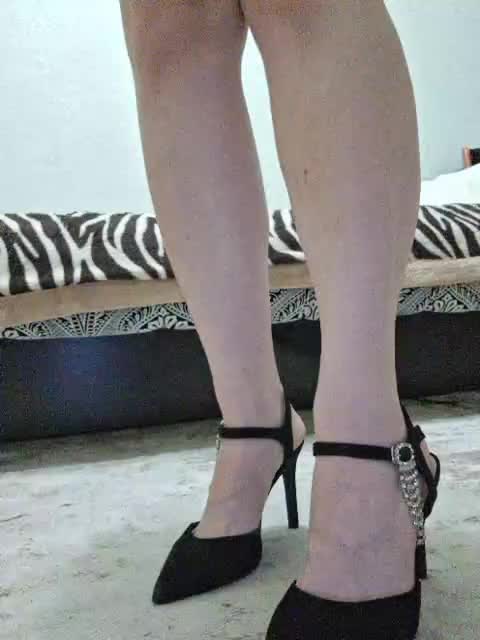 Malvina11 Cam Model Chat October 14, 2025