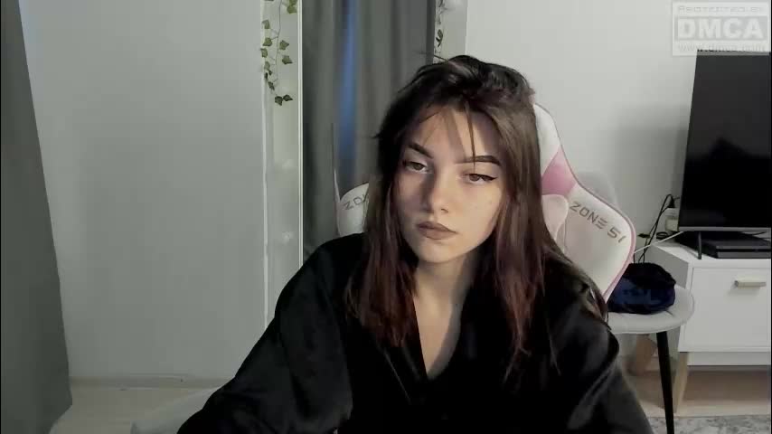 kesh_mne Cam Model Chat October 14, 2025